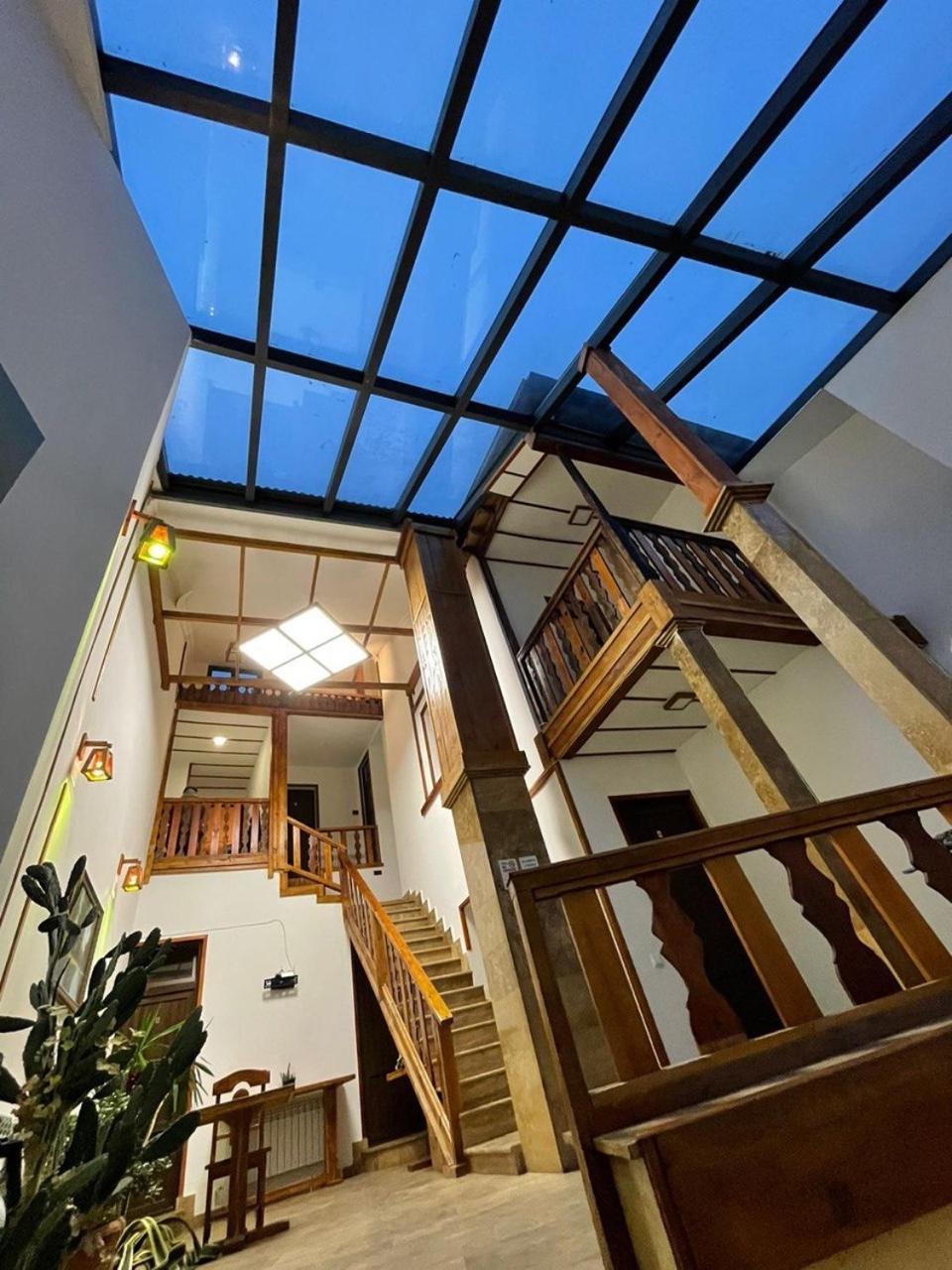 Yerevan Hotel Exterior photo