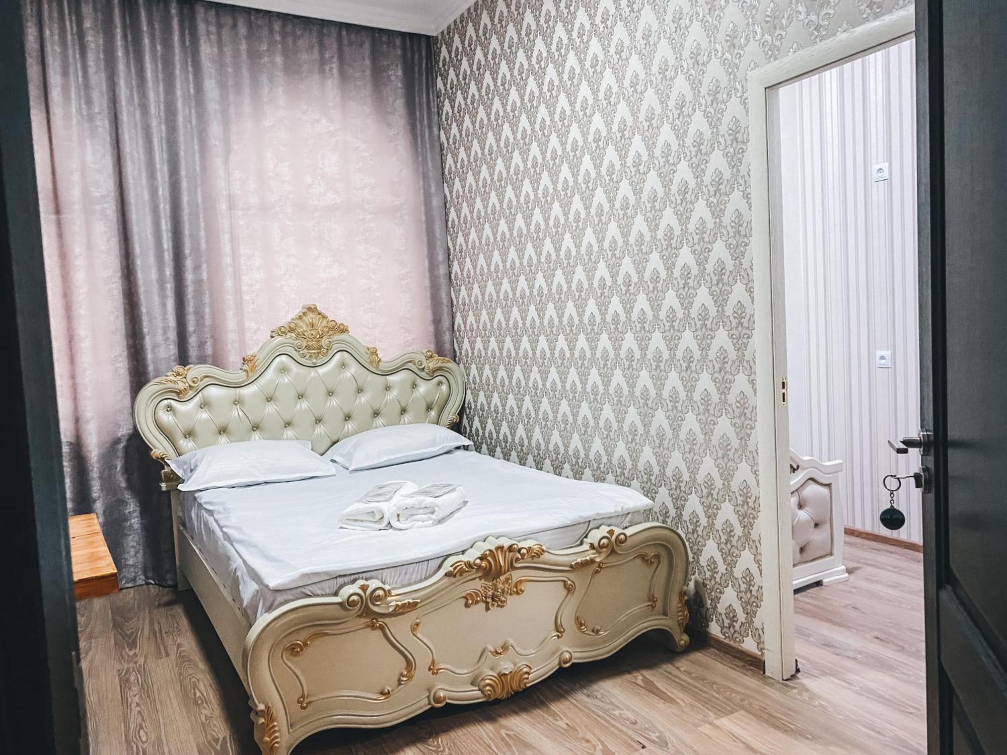 Yerevan Hotel Exterior photo